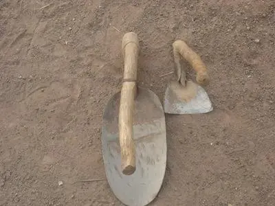 petites houes400x300.JPG